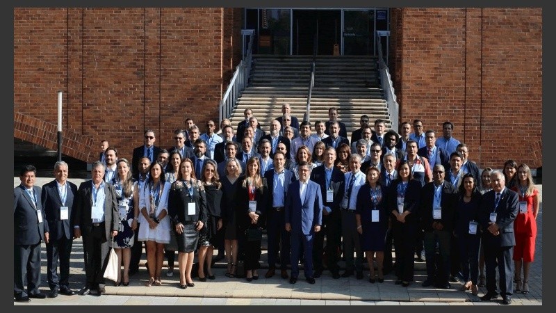 El encuentro de alcaldes se desarrolló en la ciudad de Medellín.