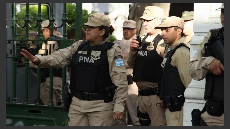 Un mega operativo de seguridad en la zona del edificio de la justicia Federal.