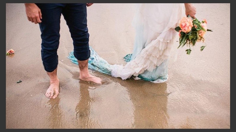 Una ceremonia de casamiento diferente para rosarinos y rosarinas enamorados.