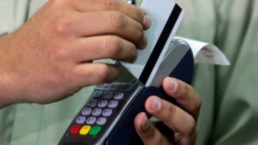 El magistrado impuso la cautelar porque entendió que había riesgos procesales.