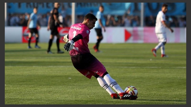 Aguerre será otra vez titular en el arco leproso. 