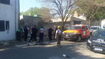 La explosión se produjo en un galpón de calle Biedma.