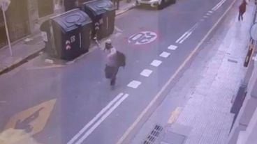 El ataque al edificio fue repudiado por el Ministerio de Seguridad.