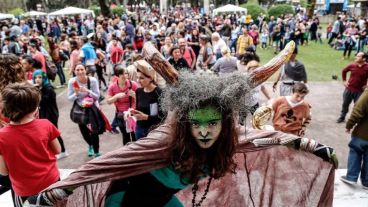 Del V Encuentro Medieval La Comarca participan artesanos, artistas y músicos.