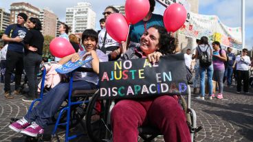 Masiva movilización por los derechos de salud y asistencia (archivo).
