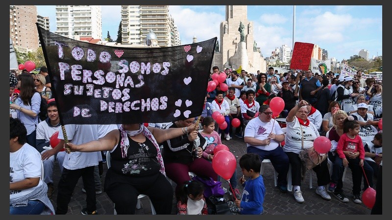 Masiva movilización por los derechos de salud y asistencia. 