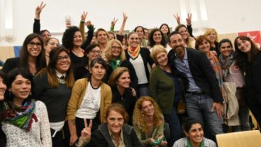 La celebración en el Concejo Municipal de Rosario tras la aprobación, por unanimidad, de la ordenanza de paridad de género.