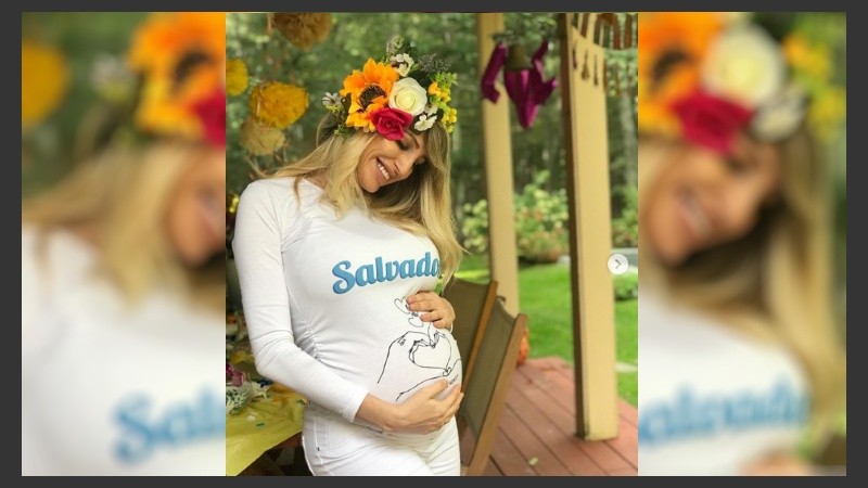 Vicky está de seis meses. 