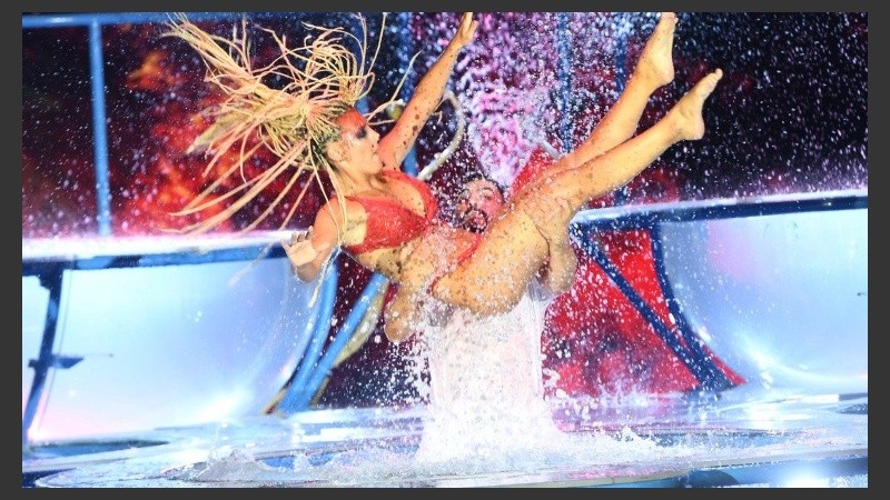 Sol Pérez en acción en el aquadance. 