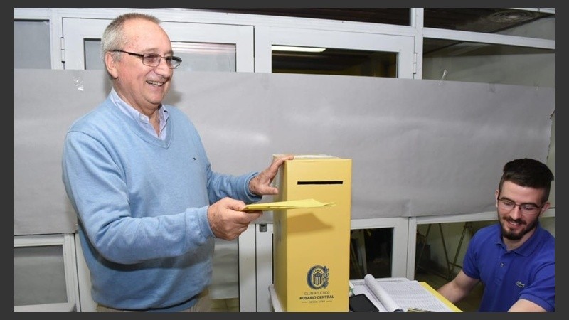 Broglia anticipó que seguirá ligado al club.