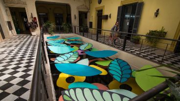 "Los jardines nos miran", la nueva intervención en Pasaje Pan.