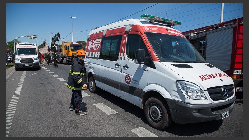 Las ambuancias del SIES que llevaron a las víctimas al hospital.