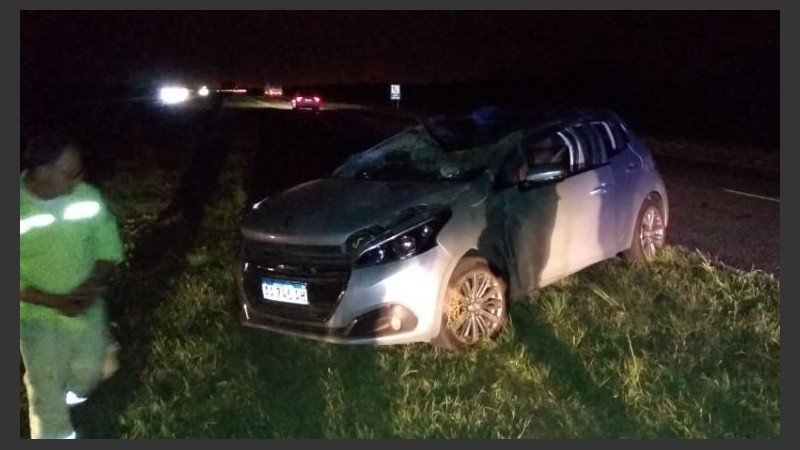 El auto chocado de Barraguirre esta noche.