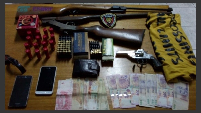 Algunos elementos secuestrados en La Paz y Gutenberg.