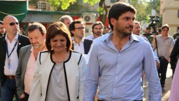 La ministra de Seguridad nacional y su par santafesino.