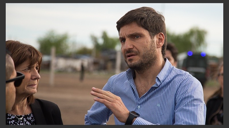 Pullaro considera la emergencia de seguridad en la provincia. 