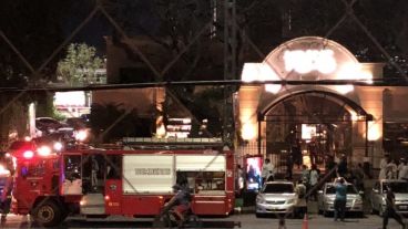 Voraz incendio en el restaurante Kansas de Palermo.