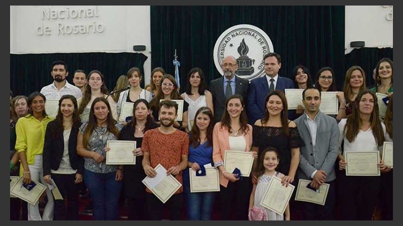Las autoridades universitarias destacaron el gran trabajo de los alumnos.