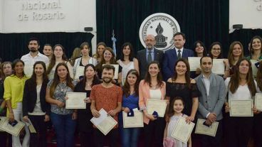 Las autoridades universitarias destacaron el gran trabajo de los alumnos.