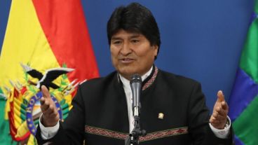 El mandatario boliviano convocará a empresarios de su país para operativizar el pago del segundo aguinaldo.
