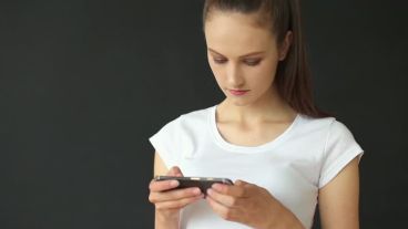 Una forma de prevenir o de aliviar esta patología es con yoga facial.