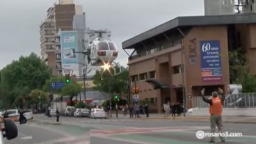 El helicóptero sanitario aterrizó el viernes al mediodía sobre Pellegrini.