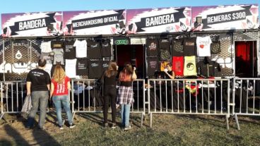 Desde la tarde y hasta la noche, buena música en el Hipódromo.