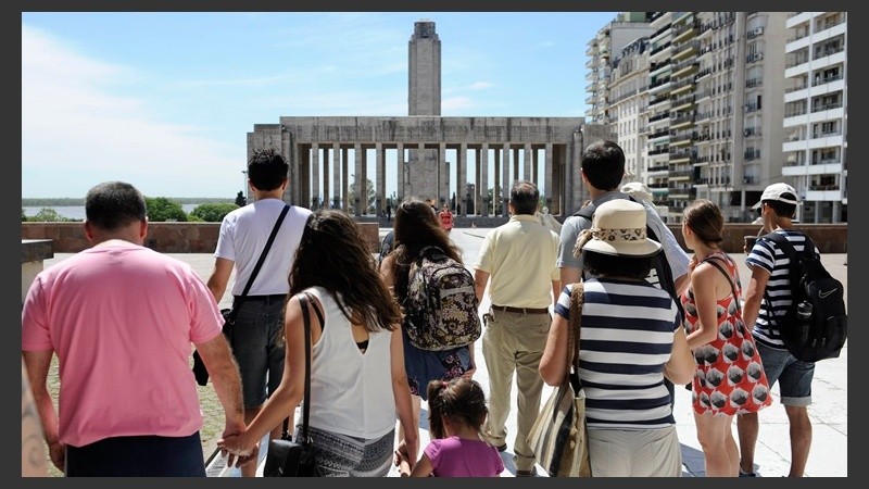 Los turistas en el Monumento.