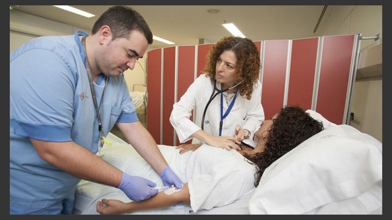 En Argentina hay más demanda que oferta de enfermeros. 