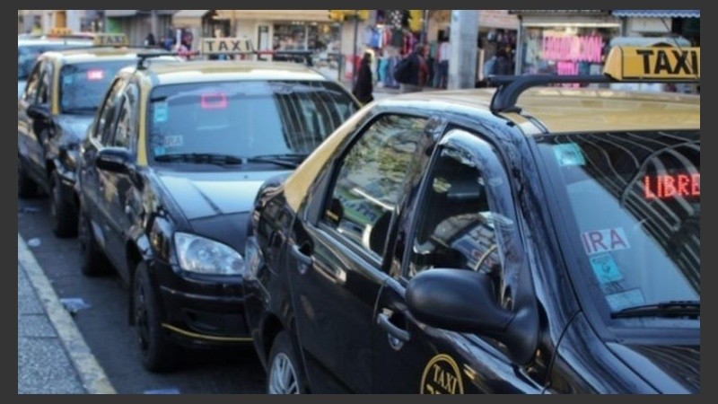 Los taxis rosarinos suman tecnología.