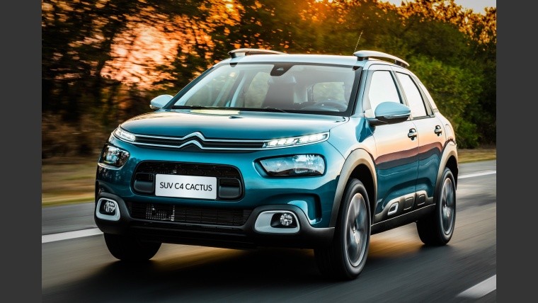 Fue presentado en la concesionaria de J. Pesado Castro. 