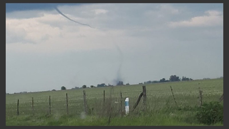 El fenómeno registrado por  Emanuel Berón para el SMN. 