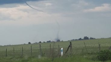 El fenómeno registrado por  Emanuel Berón para el SMN.