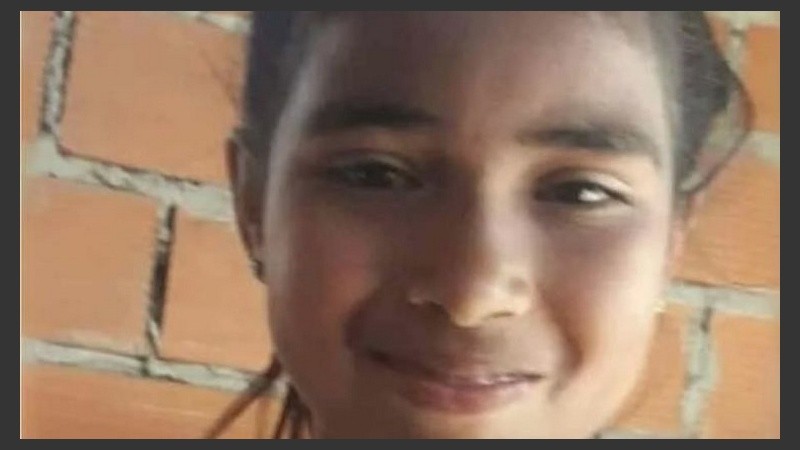 Sheila habría sido ahorcada con una sábana. 