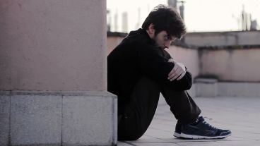 Los adolescentes resultan emocionalmente más vulnerables a estímulos externos e internos.