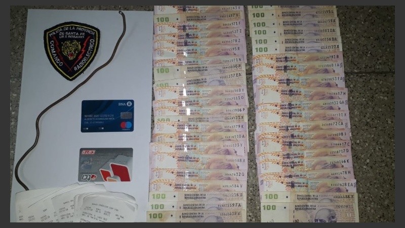 El dinero y el material secuestrado a la 