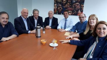 Massa, Bonfatti, Stolbizer, Fein, Lifschitz, Alfonsín; todos en la misma foto.