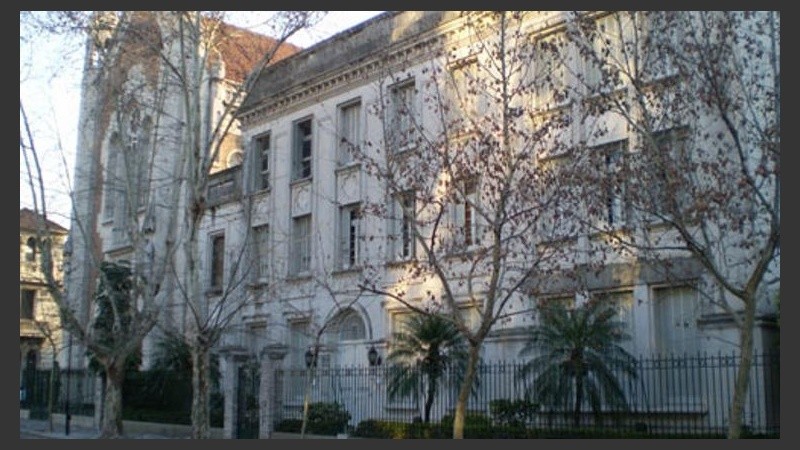 El tradicional edificio donde funciona el Colegio Misericordia.