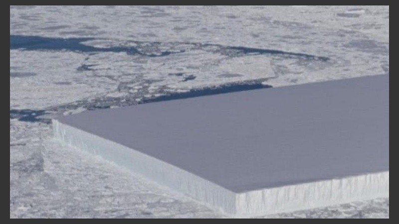 El iceberg rectangular tomado por la Nasa. 