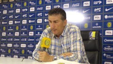 Bauza disparó contra las autoridades locales por la organización del clásico.