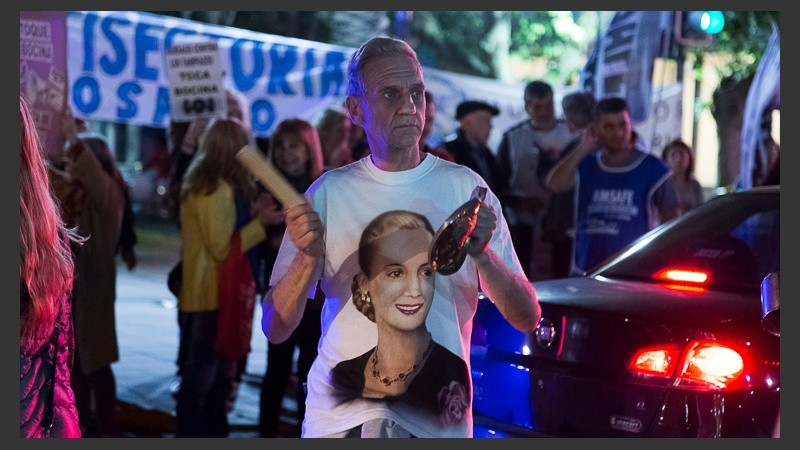 La protesta contra la suba en las tarifas de luz y gas.