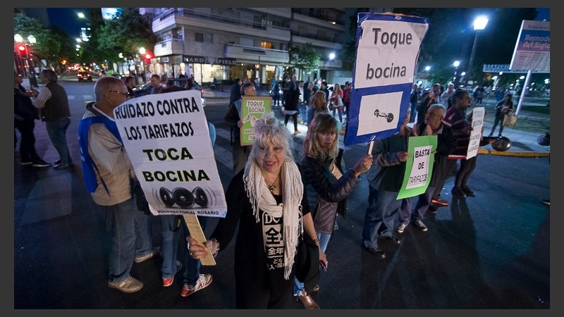 La protesta contra la suba en las tarifas de luz y gas.