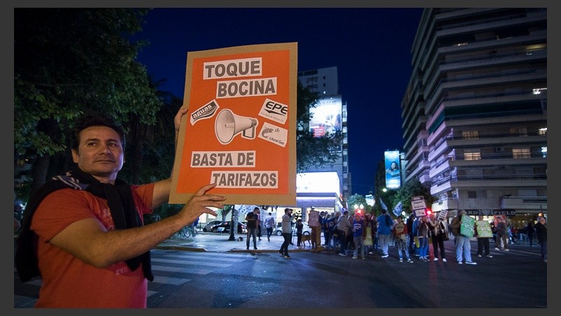 La protesta contra la suba en las tarifas de luz y gas.