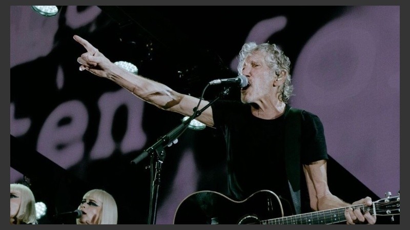 Roger Waters habló en contra de Bolsonaro en su gira por Brasil.