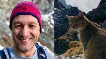 Wojciech Jabczynski junto a "un lindo gatito".