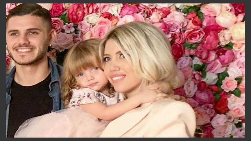 Wanda junto a su hija e Icardi. 