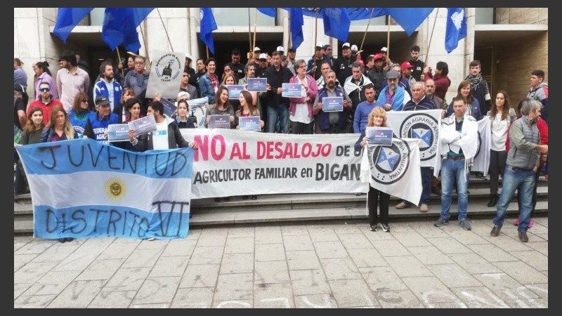 El reclamo frente a Tribunales.