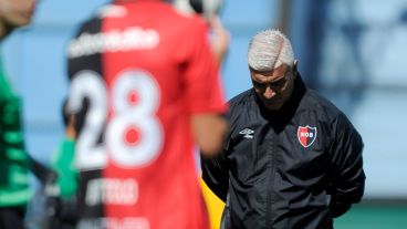 De Felippe dijo que por ahora sigue.