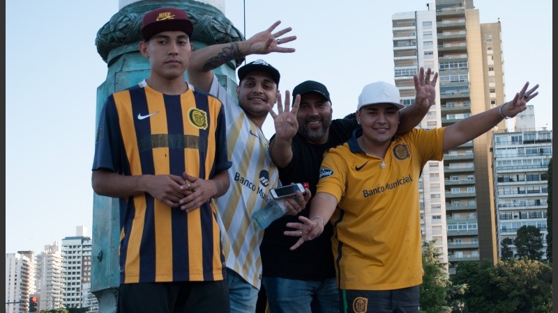 La fiesta canalla en el Monumento.