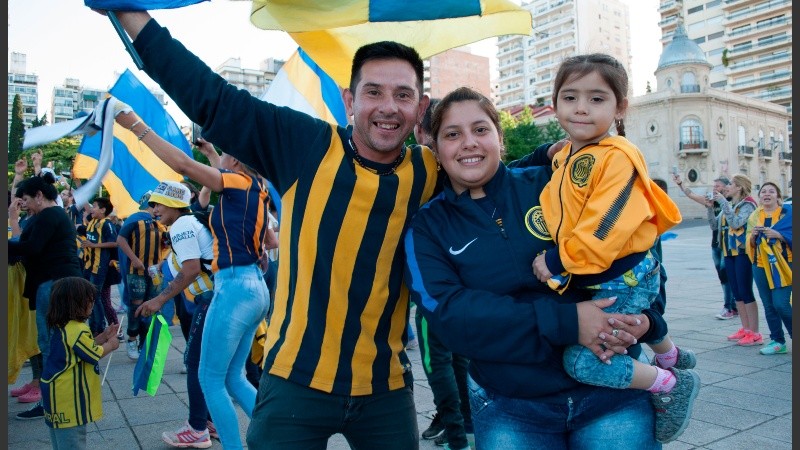 La celebración canalla en el Monumento.